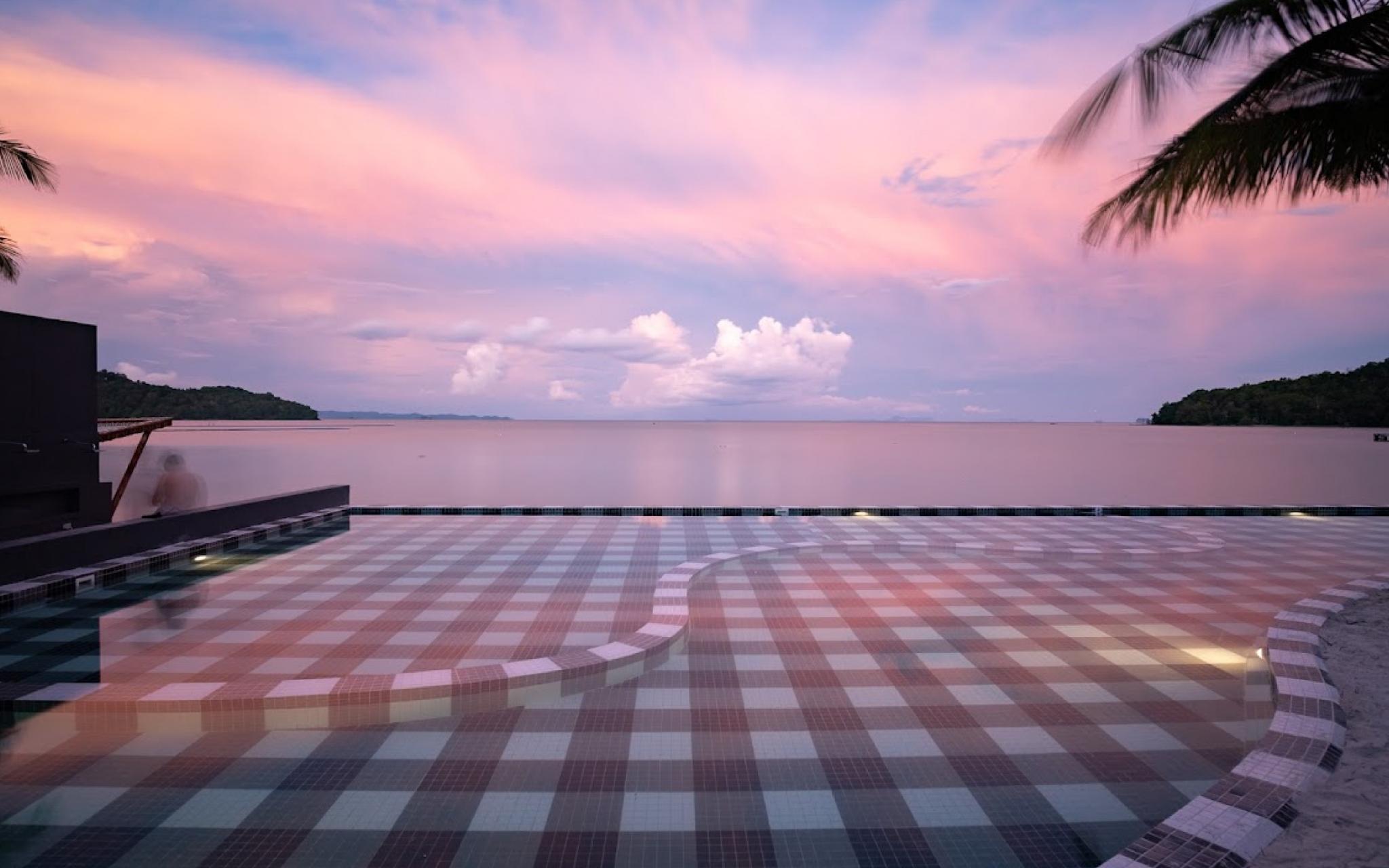 Foto Hotel Phuket Beachfront Exterior photo